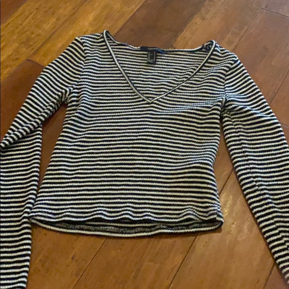 Cropped  fitted long sleeve